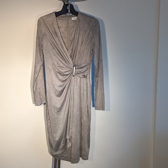 Calvin Klein Wrap Dress - Size 6 - Elegant and Comfortable - Picture 1 of 5